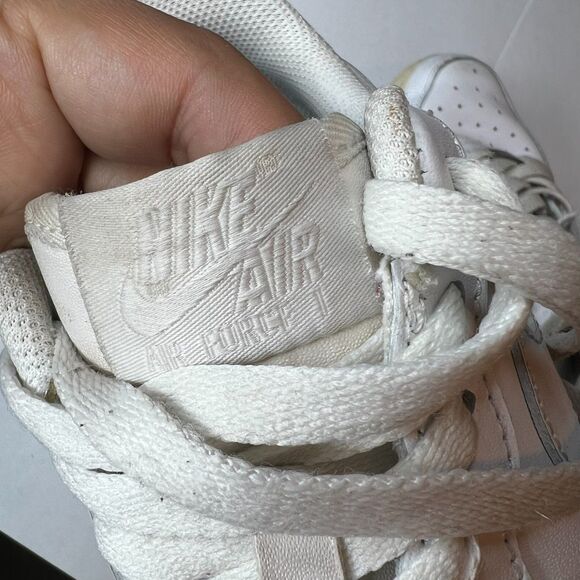 Nike Air Airforce 1 Women's Sneakers 8.5 - Picture 8 of 8